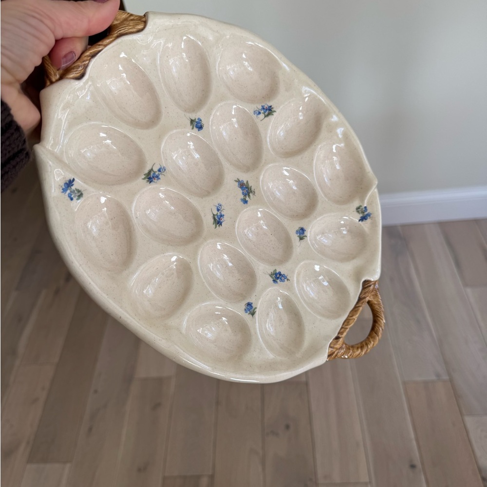 Ceramic Egg Holder Tray with Rope-Style Handles - Cream - Picture 2 of 6